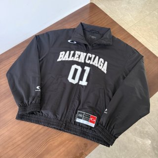 발렌시아가 축구 자켓 5549 Balenciaga