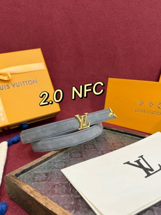 루이비통 LV 이니셜 골드 플라워 장식 스웨이드 벨트 57607