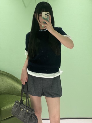 프라다 여성 2026SS 크롭 슬림핏 캐시미어 반팔 니트 레플리카 5825 Prada Women T Shirt