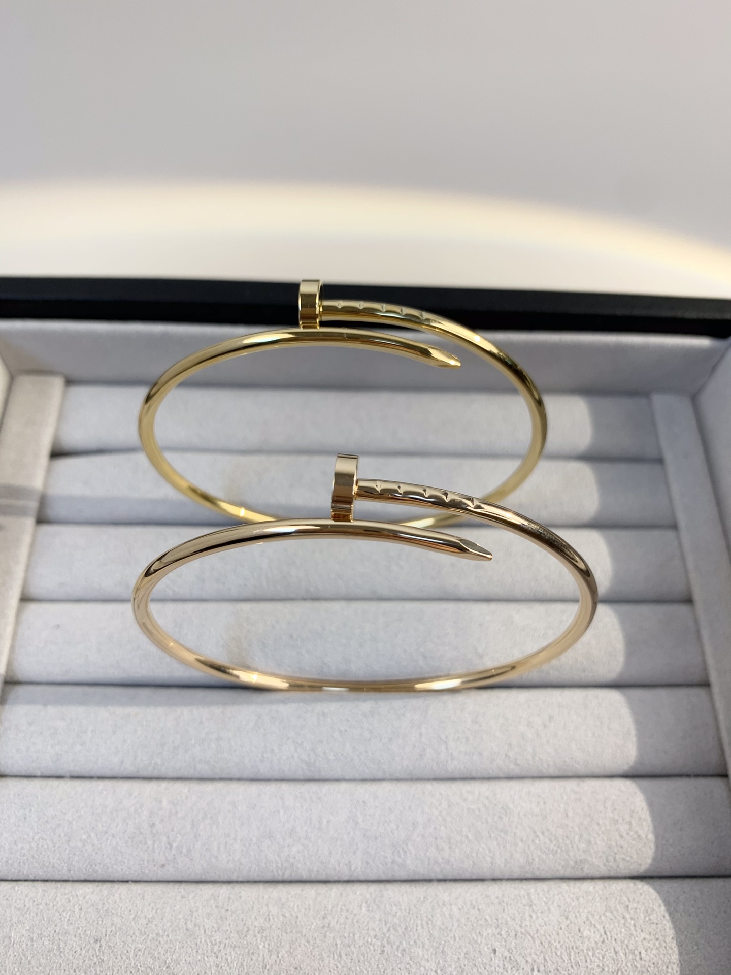 까르띠에 팔찌 59390 Cartier Bracelet