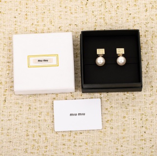 미우미우 귀걸이 61157 Miu Miu Earrings