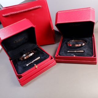 까르띠에 팔찌 61163 Cartier Bracelet