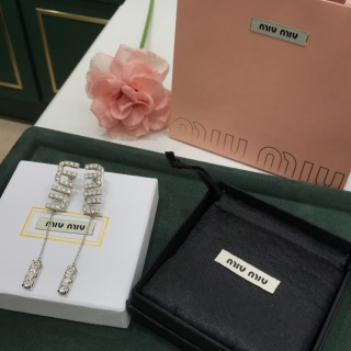 미우미우 귀걸이 61231 Miu Miu Earrings