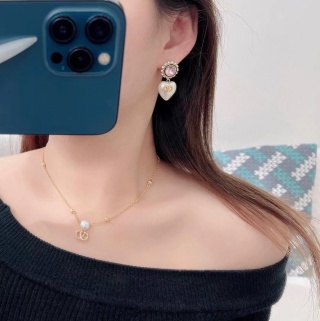 발렌티노 귀걸이 63700 Valentino Earrings