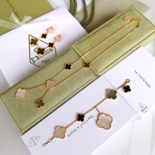 반클리프앤아펠 목걸이 63870 Van Cleef & Arpels Necklace