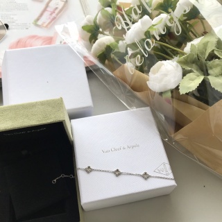반클리프앤아펠 팔찌 63948 Van Cleef & Arpels Bracelet