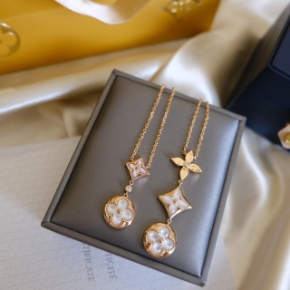 루이비통 목걸이 64131 Louis Vuitton Necklace