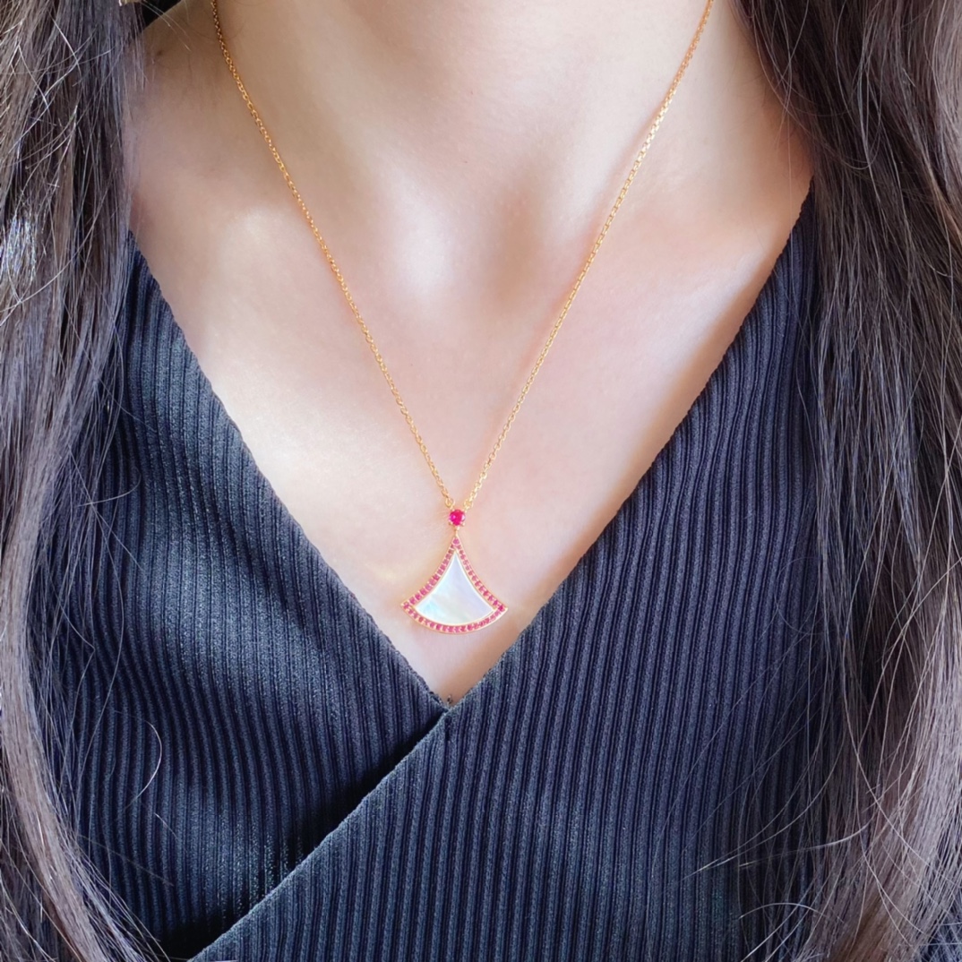 불가리 목걸이 64847 Bvlgari Necklace