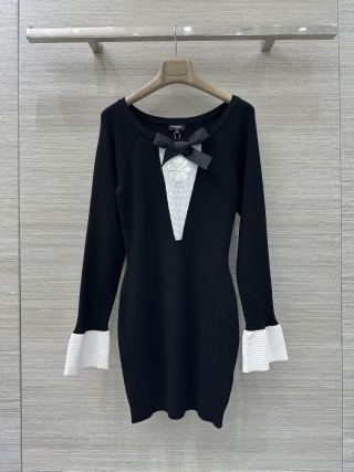 샤넬 여성 까멜리아 2025FW 블랙 화이트 폴로 카라 니트 원피스 레플리카 6631 Chanel Women Dress