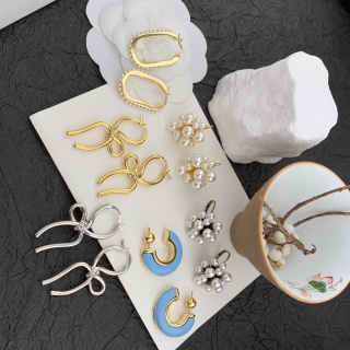 셀린느 귀걸이 69284 Celine Earrings