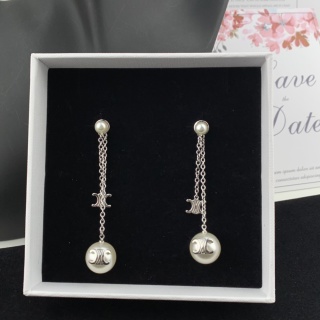 셀린느 귀걸이 69627 Celine Earrings