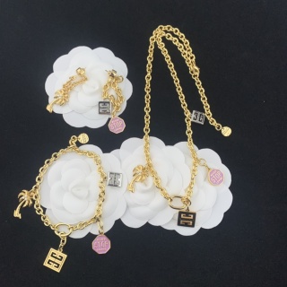 지방시 목걸이 70567 Givenchy Necklace