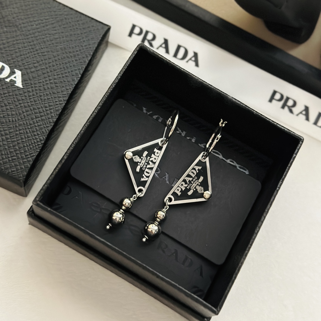 프라다 귀걸이 71495 Prada Earrings