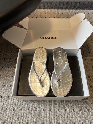 샤넬 더블 C 장식 플립플롭 75380