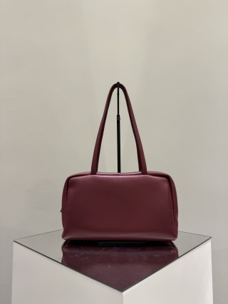 더로우 가방 75612 The Row Bag