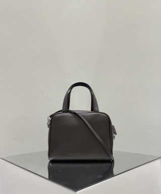 더로우 가방 75704 The Row Bag