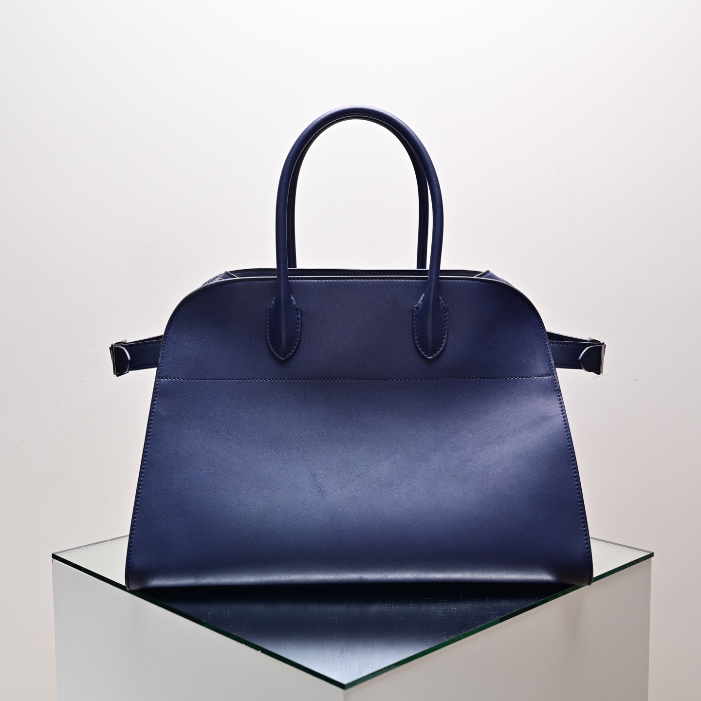 더로우 가방 75815 The Row Bag