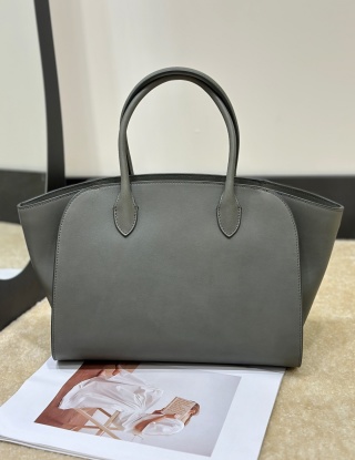 더로우 가방 76013 The Row Bag