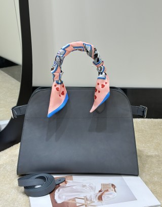 더로우 가방 76043 The Row Bag
