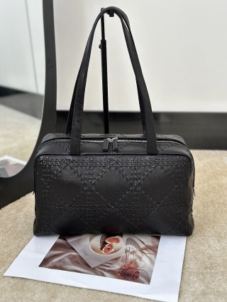 더로우 가방 76106 The Row Bag