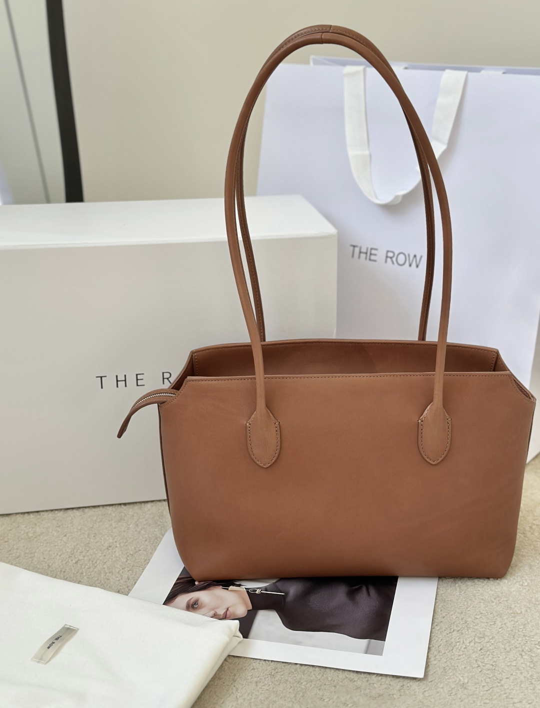 더로우 가방 76122 The Row Bag