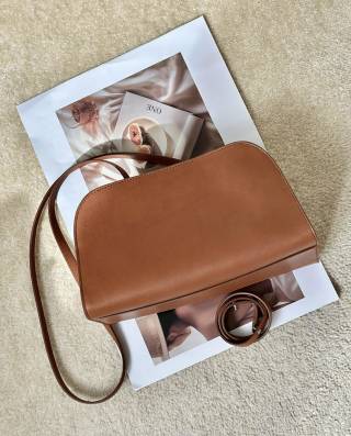더로우 가방 76140 The Row Bag