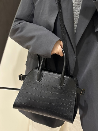더로우 가방 76176 The Row Bag