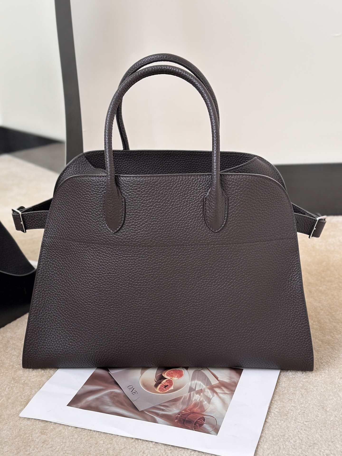 더로우 가방 Margaux The Row Bag