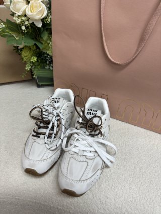 미우미우 가죽 레더 스니커즈 93892
