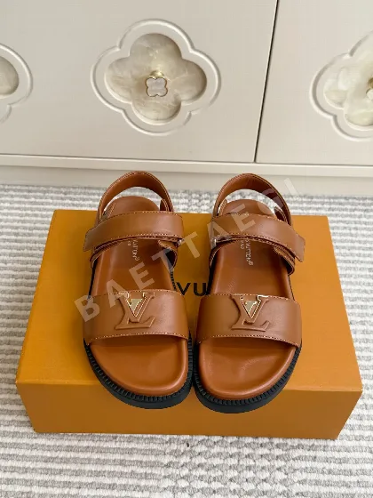 루이비통 벨크로 플랫폼 V버클 샌들 151515