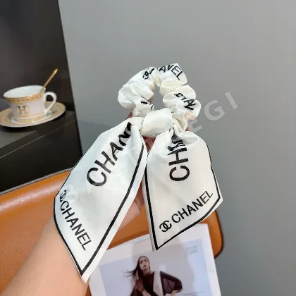 샤넬 더블 C 로고 리본 포니테일 헤어 고무줄 183681