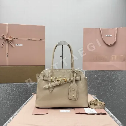 미우미우 가방 68504
