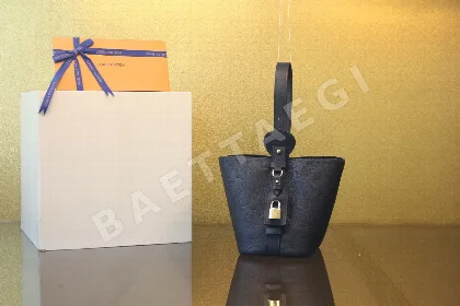 루이비통 올인 BB 모노그램 앙프렁뜨 소가죽 토트숄더백 M13480