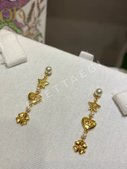 디올 귀걸이 135215