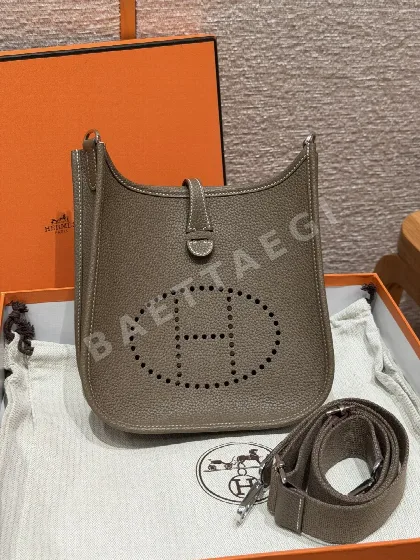 에르메스 에블린 23 cm 가방 144347