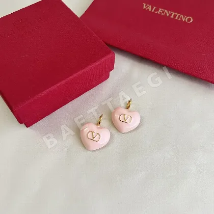발렌티노 심플 디자인한 귀걸이 63466