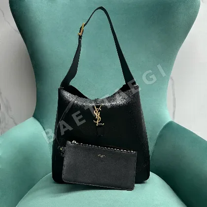 생로랑 LE5A7 호보 라지 언더암 가방 850545