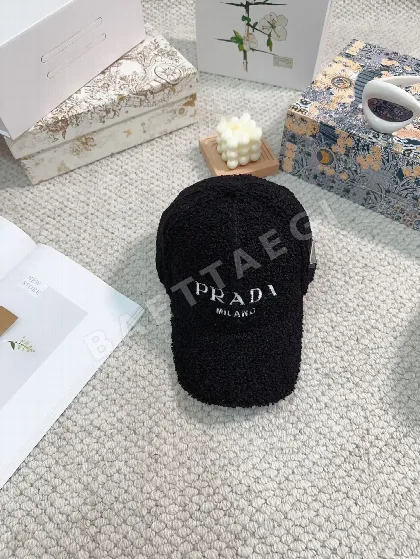 프라다 램울 베이스볼캡 84791