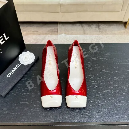 샤넬 더블 C 스티치 스퀘어 토 여성 신발 98620