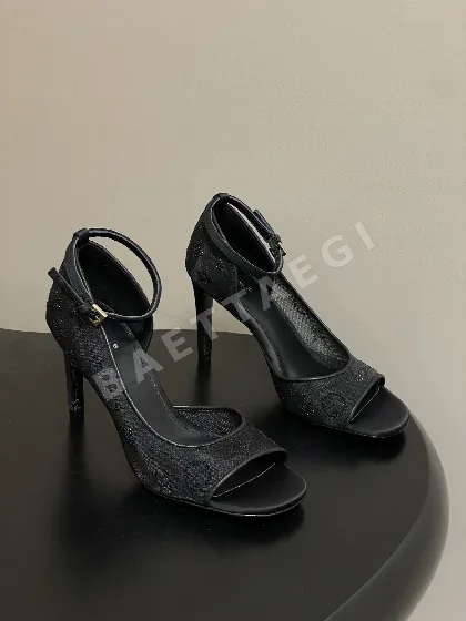 루이비통 LV 갈라 메시 하이힐 10101