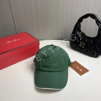 로로피아나 베이스볼 캡 185910