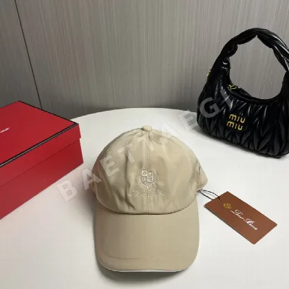 로로피아나 베이스볼 캡 185907