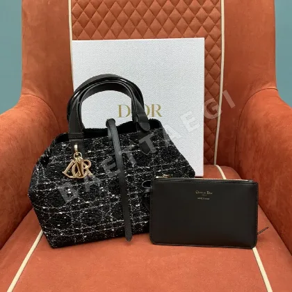 디올 트위드 투쥬르 가방 190904
