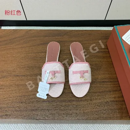 로로피아나 컬러 블록 플랫 샌들 104877