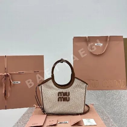 미우미우 캔버스 패치워크 언더암 가방 68211