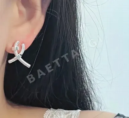 까르띠에 저스트 앵 끌루 스크류 귀걸이 59442