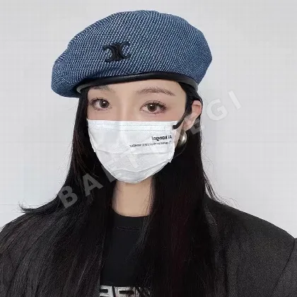 셀린느 데님 가죽 라벨 베레모 83413