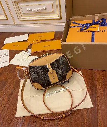 루이비통 가죽 미니 토트백 M45528 가방