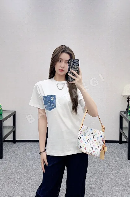 루이비통 컬러 블록 포켓 여성 반팔 티셔츠 52101