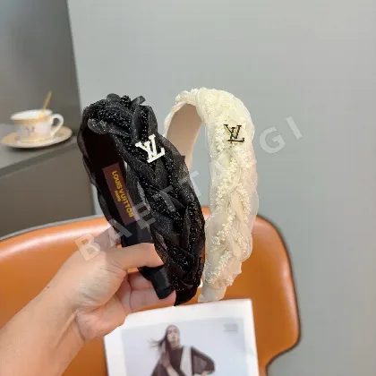 루이비통 꽈배기 헤어밴드 184144